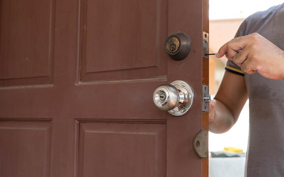 ouverture de porte droite ou gauche Croissy-sur-Seine